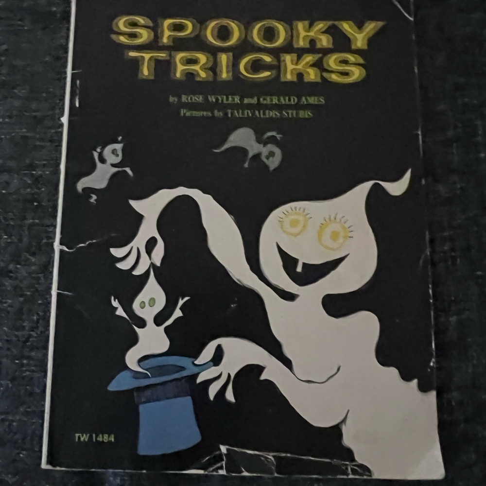 SPOOKY TRICKS